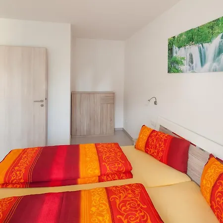 Kiefer-apartments * רוסט