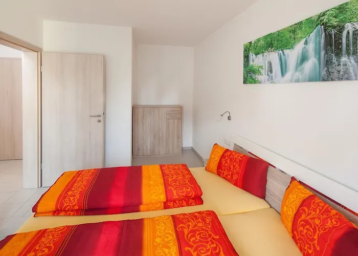 Kiefer-apartments * Rust